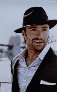 Comment s'appelle le chri de la tante du personnage principal ?