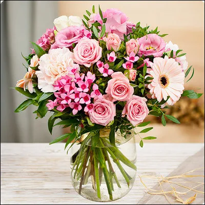 Quelle est la fleur fraîche cristallisée dans du sucre qui constitue une spécialité de la ville de Toulouse ?