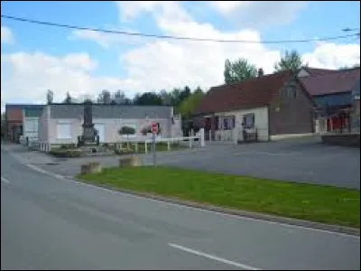 Pour finir, je vous emm&egrave;ne dans les Hauts-de-France, &agrave; Warluzel. Commune de l'aire d'attraction Arrageoise, elle se situe dans le d&eacute;partement ...