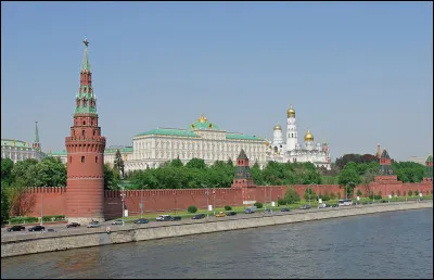 Suite à la condamnation de l'ex-présidente du RN, Marine Le Pen, le Kremlin a déploré hier une ''violation des normes démocratiques''.