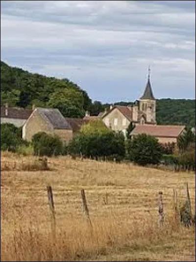 Direction la Nièvre et le village de Grenois. Nous sommes dans l'ancienne région ...