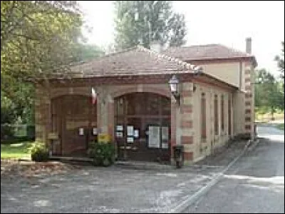 Petit village Gersois de 80 habitants, Lamaguère se situe dans l'ex région ...