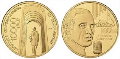 En France, Charles Aznavour a reçu combien de disques d'or depuis 1973 ?