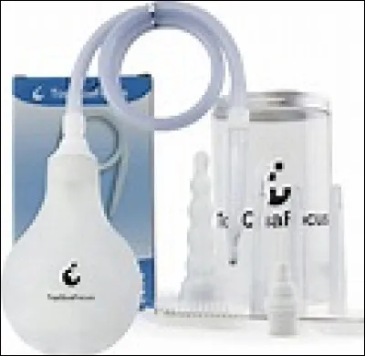 Sacha Distel - Scoubidou (pommes, poires) - Comme elle se trouvait bien, chez moi, / Aussitôt elle s'installa / Et le soir, en guise de diner / Elle me faisait manger. En bonne cuisinière, que lui faisait-elle manger ?