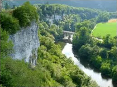 Quel numéro est associé au département du Tarn-et-Garonne ?