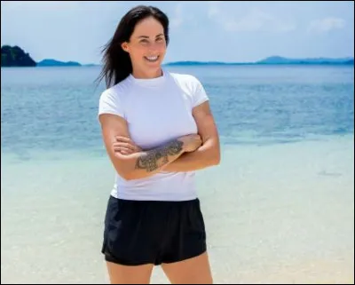 Comment s'appelle cette candidate qui a été éliminée de façon brutale et inattendue à cause d'un collier d'immunité ?