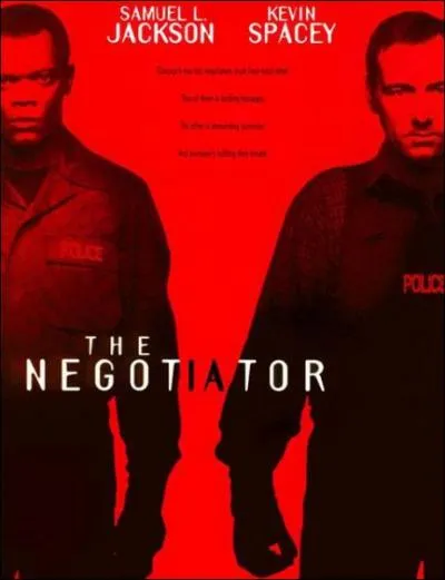 Qui prend en otage un local de la police dans 'Ngociateur' ?