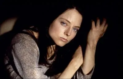 Quelle est la particularit de 'Nell' alias Jodie Foster ?