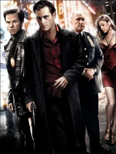 Dans quel quartier new-yorkais se passe l'action de 'La Nuit nous appartient', lieu o tous les films de James Gray prennent d'ailleurs place (sauf 'The Yards') ?