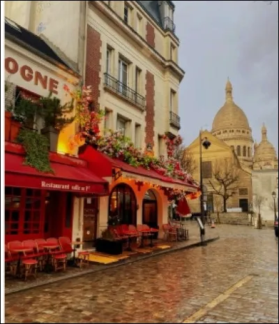Pourquoi Montmartre est-il souvent appelé "la Butte" ?