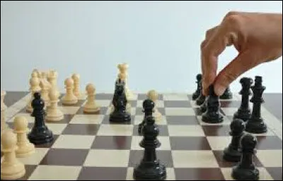 Qui commence la partie ?