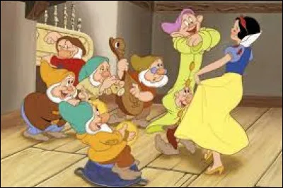 Adapté du conte éponyme des frères Grimm, "Blanche-Neige et les Sept Nains" est le premier long-métrage d'animation des studios Disney, réalisé en 1937. Saurez-vous retrouver le nom des sept nains ? Il y a Prof, Grincheux, Simplet, Timide, Dormeur et Joyeux et...