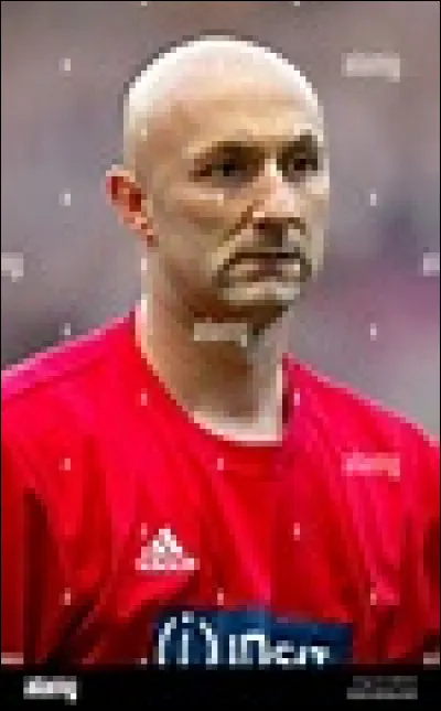 Auvergne : 
À la mort de Charlemagne puis de Louis-le-Pieux, lempire carolingien est partagé entre ses fils. À qui lAuvergne reviendra-t-elle ?