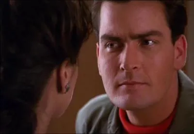 Terminez cette rplique. Charlie Sheen : 'Je le connais ce parfum. Qu'est-ce que c'est ? '. Ramada : '______________________'.