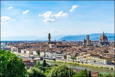 Le nom de cette ville, capitale de la Toscane, mondialement connue comme symbole de la Renaissance avec ses monuments et ses mus&eacute;es, se termine par un ...