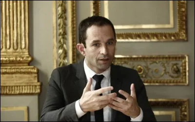 Qui a succédé à Benoît Hamon à l'éducation nationale en 2014 ?