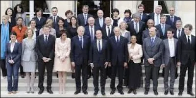 Qui parmi ces ministres est resté ministre dans l'ensemble des gouvernements du quinquennat, de mai 2012 à mai 2017 ?