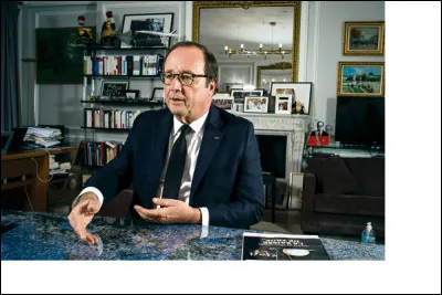 En quoi consiste la loi territoriale, voulue par le président de la République et adoptée le 17 décembre 2014, aussitôt promulguée et publiée en janvier 2015 ?