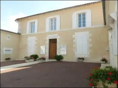 Village Charentais, Vignolles se situe en région ...