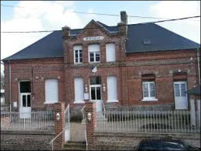 Nous commençons notre balade dans le Ponthieu, à Fontaine-sur-Maye. Village de l'arrondissement d'Abbeville, il se situe dans le département ...
