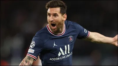 Quel numéro avait Messi au PSG ?
