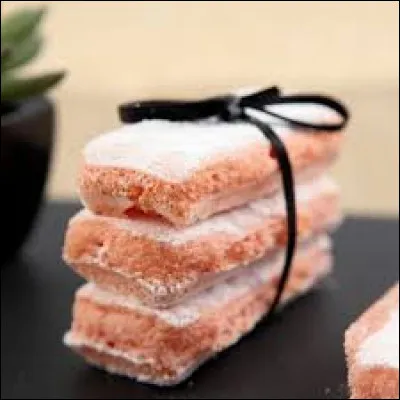 Une des spécialités de la ville de Reims est le biscuit rose.