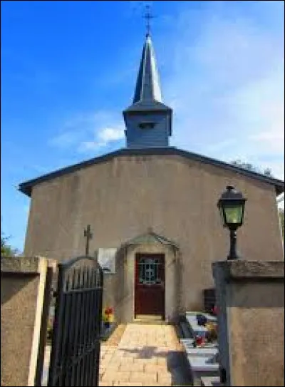 Voici l'église de la Bienheureuse-Vierge-Marie, à Halling-lès-Boulay. Ancienne commune de Lorraine, dans l'arrondissement de Boulay-Moselle, elle se situe dans le département ...