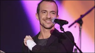 Dans quel groupe a débuté Calogero ?