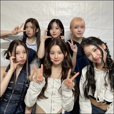 Quelle membre de NMIXX est gauchère ?