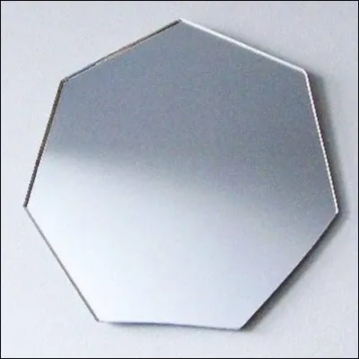 Comment appelle-t-on un polygone ayant sept côtés ?