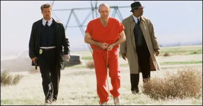 Quel acteur accompagne Morgan Freeman dans le film "Seven" ?