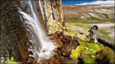 Je prends naissance dans un pays, terre des Incas, dont les habitants de la capitale sont appelés les Liméniens : quel est ce pays ?