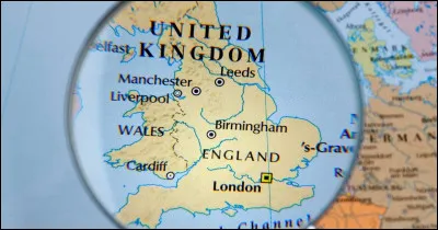 Laquelle de ces villes n'est pas localisée en Angleterre ?