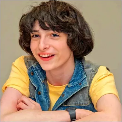 Avec qui Mike Wheeler est-il en couple ?