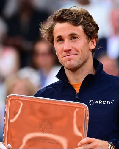 Qui est ce tennisman ?