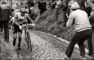 Quel est le nombre de victoires de Roger De Vlaeminck dans l'épreuve de Paris-Roubaix, tout au long de sa carrière ?