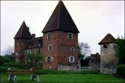 Je vous emmène à la découverte du château de Messey-sur-Grosne. Village de l'aire d'attraction Chalonnaise, il se situe dans le département ...