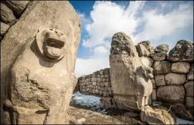 Quelle est la capitale historique de l'Empire hittite ?