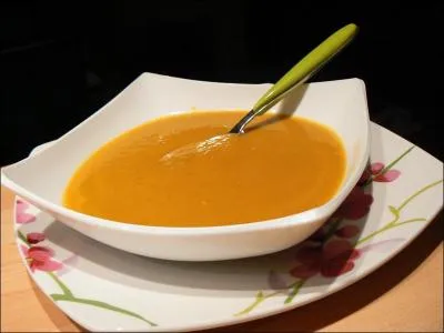 Il sera prfrable de souffler discrtement sur son potage pour le refroidir. Plutt que de le remuer avec le dos de la cuillre.