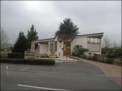 Nous partons maintenant à Bray-et-Lû. Village francilien, dans la Grande Couronne, il se situe dans le département ...