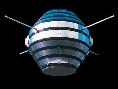 Quel hros de BD a donn son nom au premier satellite franais ?