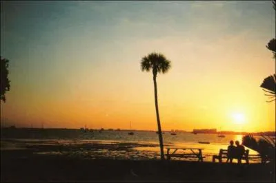 Quelle ville de Floride porte le mme nom qu'une ville russe ?