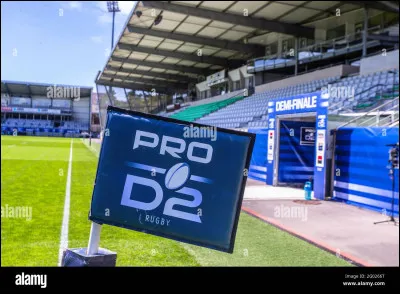 Combien d'équipes y a-t-il en Pro D2 ?