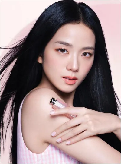 À combien sur 10 te notes-tu en visuel ? (Critères coréens )