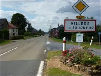 Notre balade prend fin à l'entrée de Villers-le-Tourneur. Village de l'aire d'attraction Carolomacérienne, il se situe dans le département ...