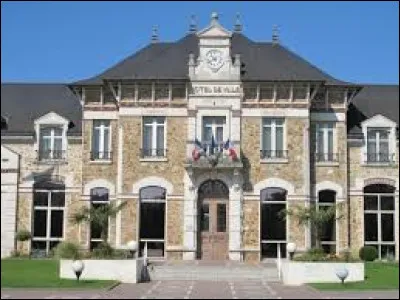 Ville francilienne, dans l'arrondissement de Torcy, Vaires-sur-Marne se situe dans le département ...