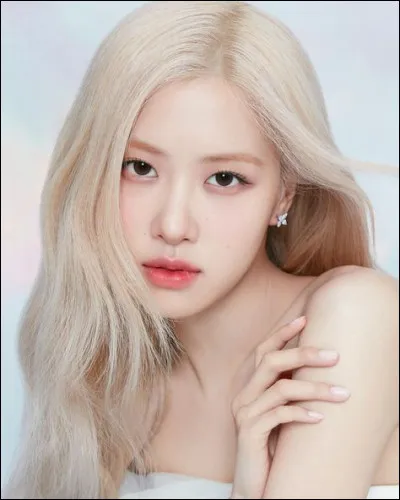 Qui fut la dernière à intégrer le groupe Blackpink ?