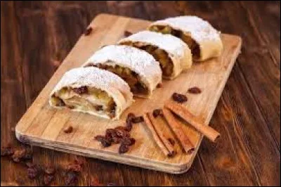 Avec quelle pâte l'apfestrudel est-il conçu ?