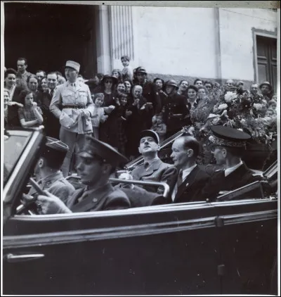 En quelle période de 1943 s'est achevée la libération de la Corse ?