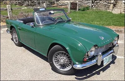 Ce beau cabriolet vert anglais n'est autre qu'une ...